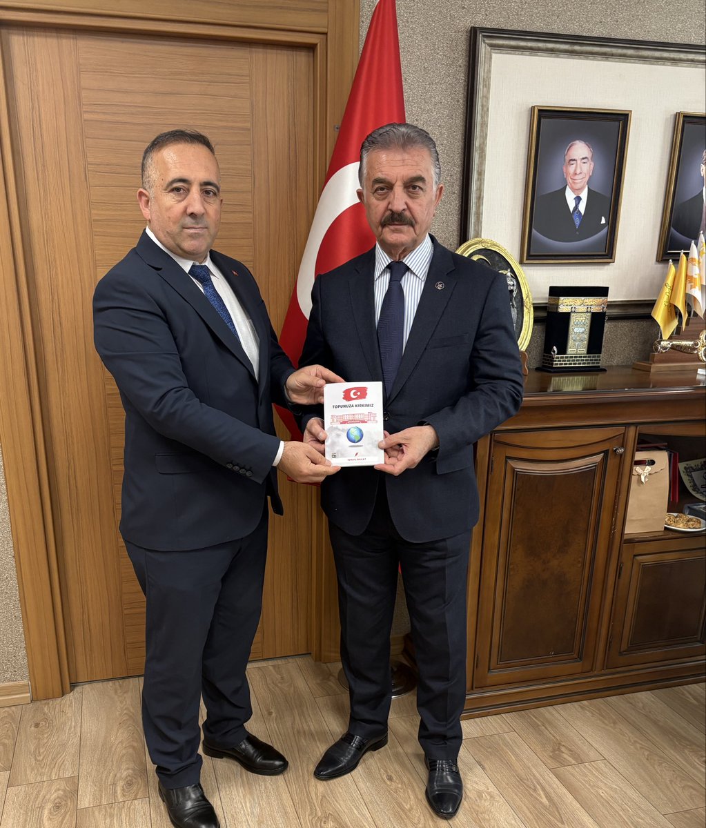 ismailbalat's tweet photo. Sözlerin Meskeni Kitaplardır https://t.co/ookOfRcYvB