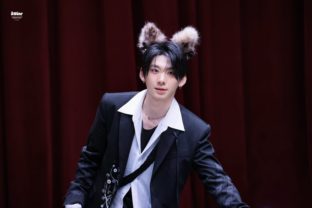 xx_2Star's tweet image. 20251122 케이팝투게더 대면

#박한 #PARKHAN #HAN
#아홉 #AHOF