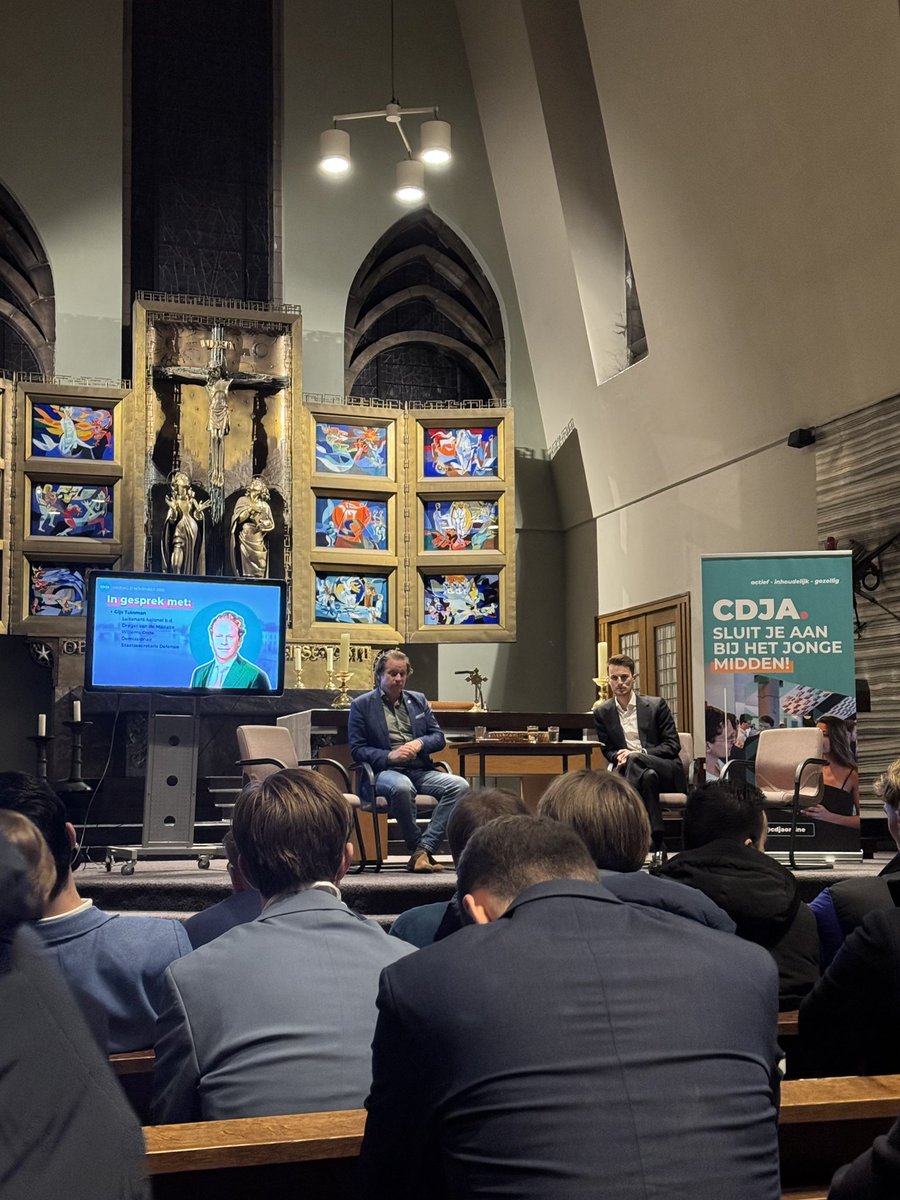 aj_boot's tweet image. Een geslaagd najaarscongres van het @CDJA in het mooie Maastricht! Met uiteraard Limburgse vlaai en bijdragen van o.a. @DefensieStas @GerKoopmans @TheoBovens