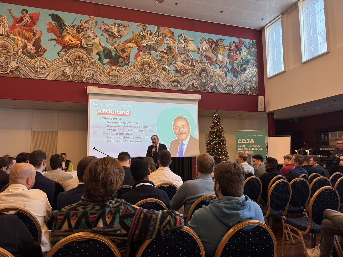 aj_boot's tweet image. Een geslaagd najaarscongres van het @CDJA in het mooie Maastricht! Met uiteraard Limburgse vlaai en bijdragen van o.a. @DefensieStas @GerKoopmans @TheoBovens