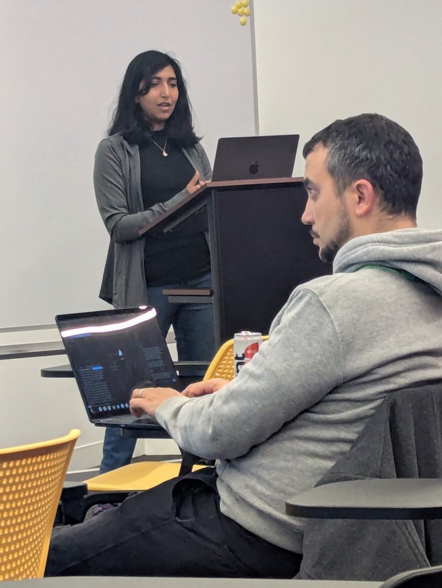 DynamicWebPaige's tweet image. Watching Anjali Sridhar from our @GoogleCloud team (former @Google Brain!) give a detailed workshop on the @GeminiCLI at @aiDotEngineer&apos;s Code Summit. 🙌✨

New features include everything from MCP servers (packaged as extensions), to Gemini 3 support, and more: