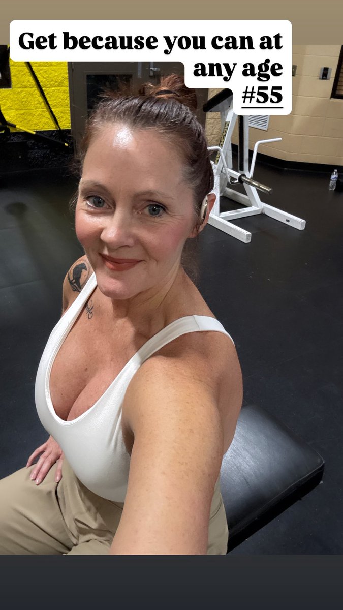 jewels2bfit's tweet image. Just keep going — results take time.
Not everything shows up overnight, but every choice you make, every workout you finish, every bit of consistency you put in…it all adds up.
Stay steady. Stay focused. Your results are already in motion. 💪✨

#KeepGoing #StayConsistent