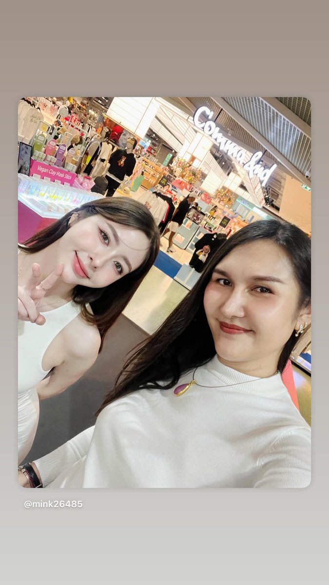 blueimpulsesky2's tweet image. Cr. jaruw.I、mink26485、korjornor IGs

笑顔が可愛いなぁ🥰🥰

CHANYA X SHINSEDAE
#shinsegaexcentral  
#SHINSEGAEHyperGround 
#chanyaduval @chanyaduval