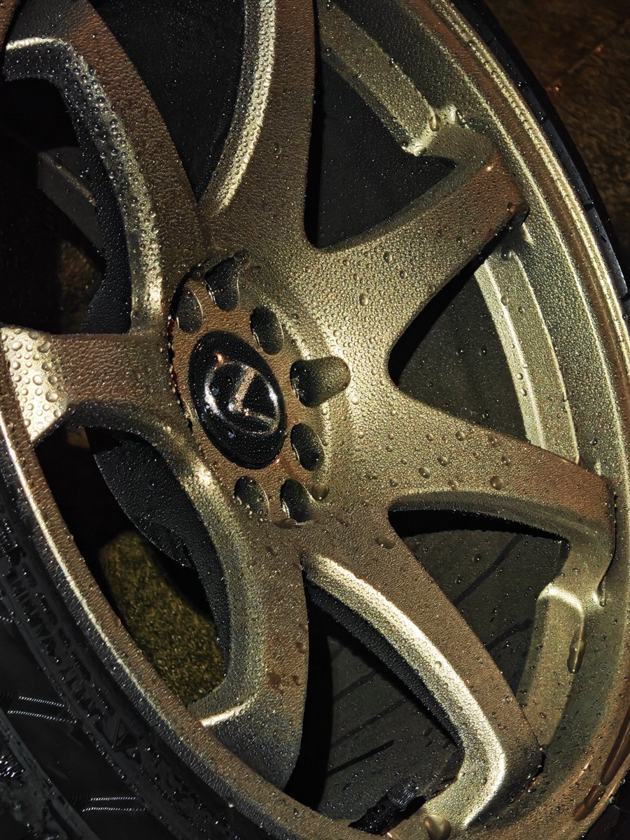 saszynski's tweet image. Przygotowane do zimy.

#AutoBanda
#inlovewithcars
#LexusLove