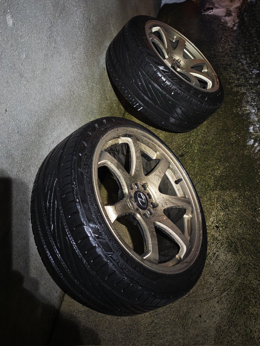 saszynski's tweet image. Przygotowane do zimy.

#AutoBanda
#inlovewithcars
#LexusLove