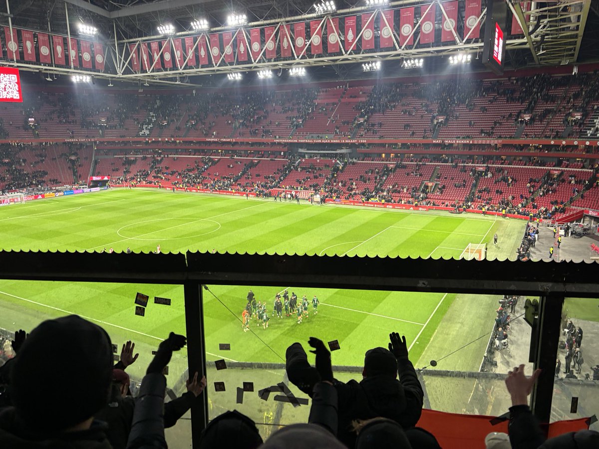 Historische overwinning in Amsterdam ! Sterk Excelsior wint met 1-2 van Ajax. En  nu doorpakken 💪🏻 #ajaexc