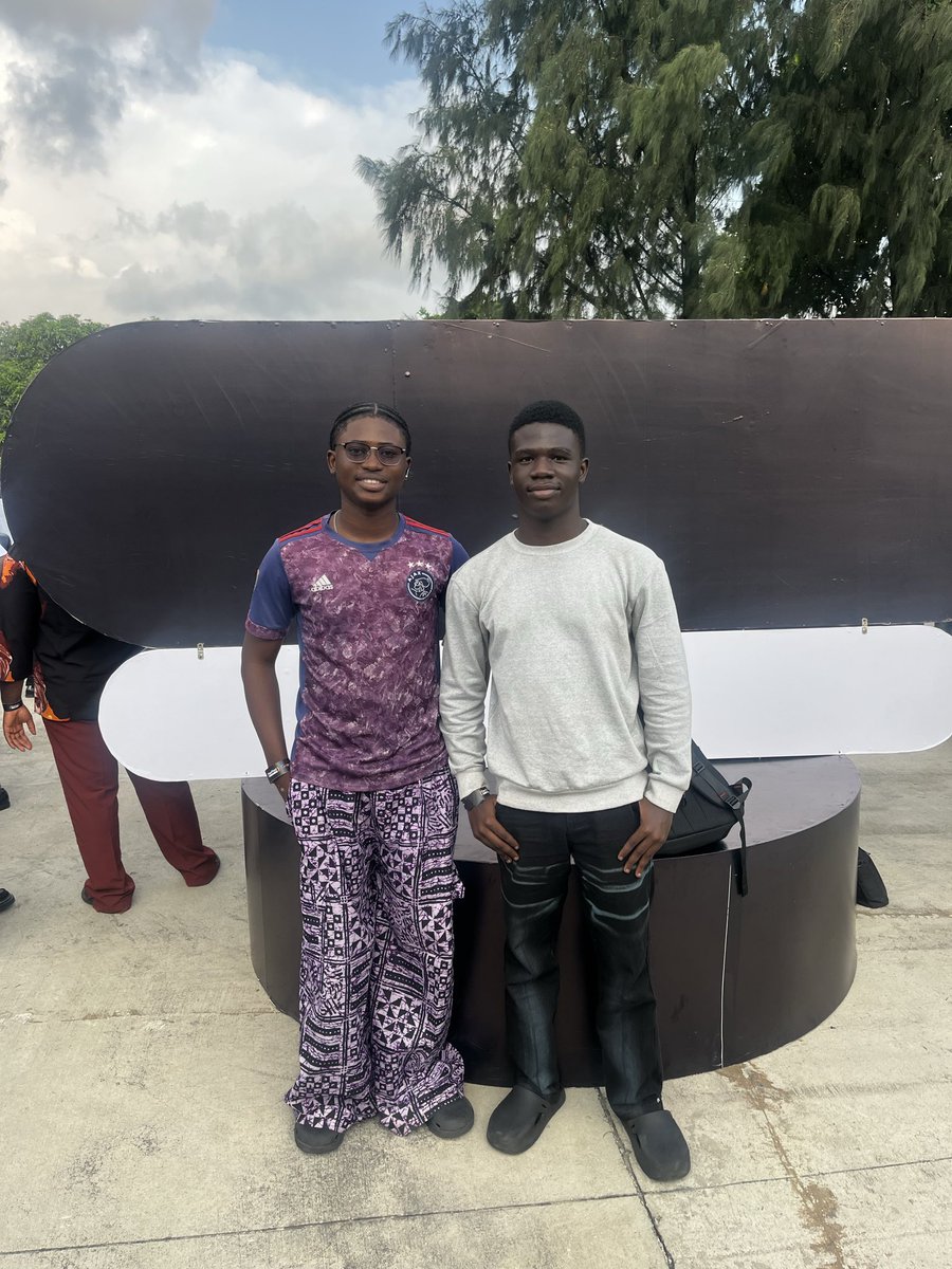 ladicodez's tweet image. Devfest day 5 == fire! Didn’t even take any singles because the connections too peak! My idolos @czarify @teslimadetola08 @ALIPHATIC_F @babyscott__