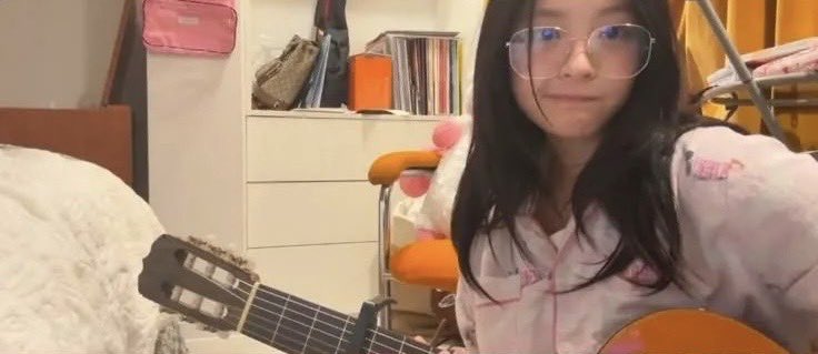 suzybwoo's tweet image. i miss hanni sm….