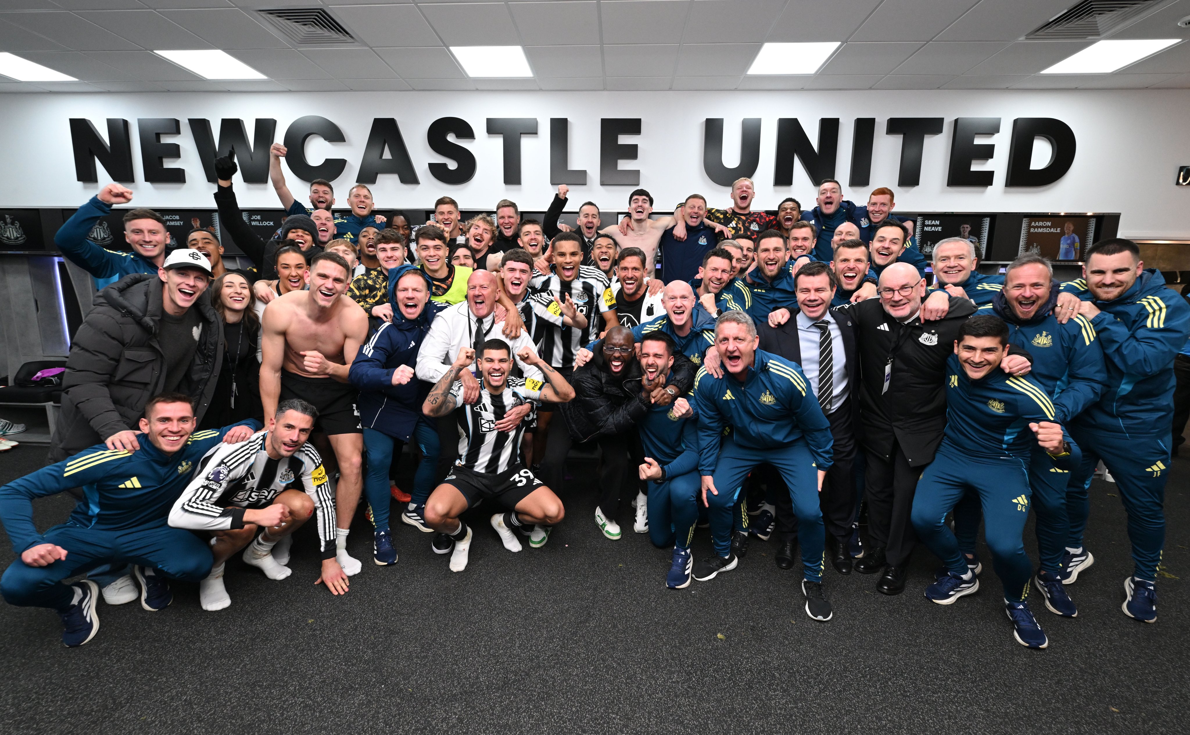 Team photo after win over Man City