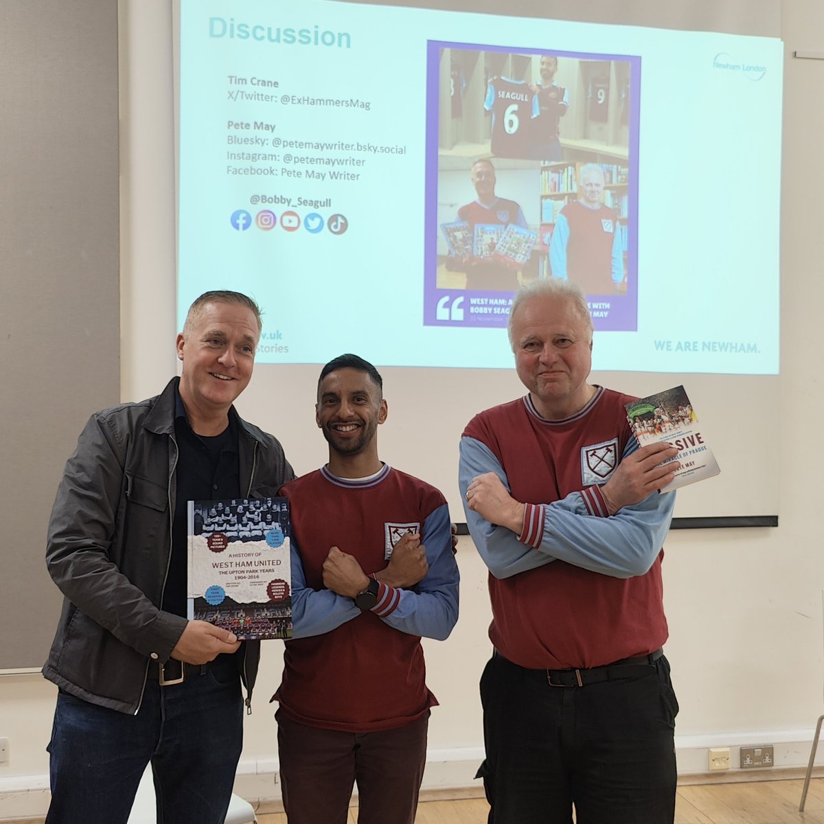 Bobby_Seagull's tweet image. West Ham 2–2 V Bournemouth and just OUT of relegation zone ⚒️📈

Hosting a West Ham panel with historian Tim Crane &amp;amp; writer Pete May.

Chats on club’s East London roots, legends, managers, &amp;amp; unforgettable community stories ⚽💬

Thanks @NewhamBookshop for giving us gift ideas…