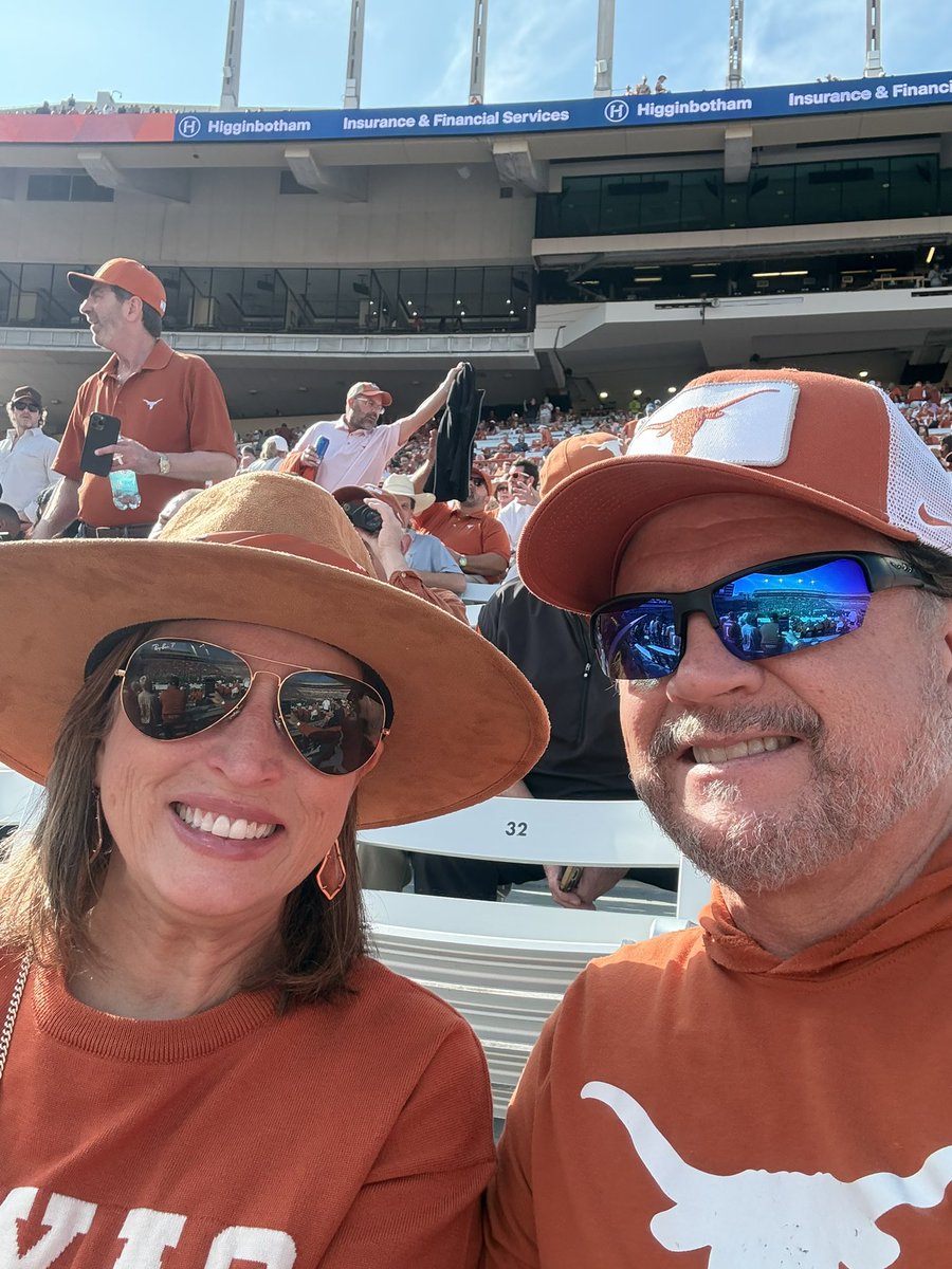 TexasGrad83's tweet image. #HookEm