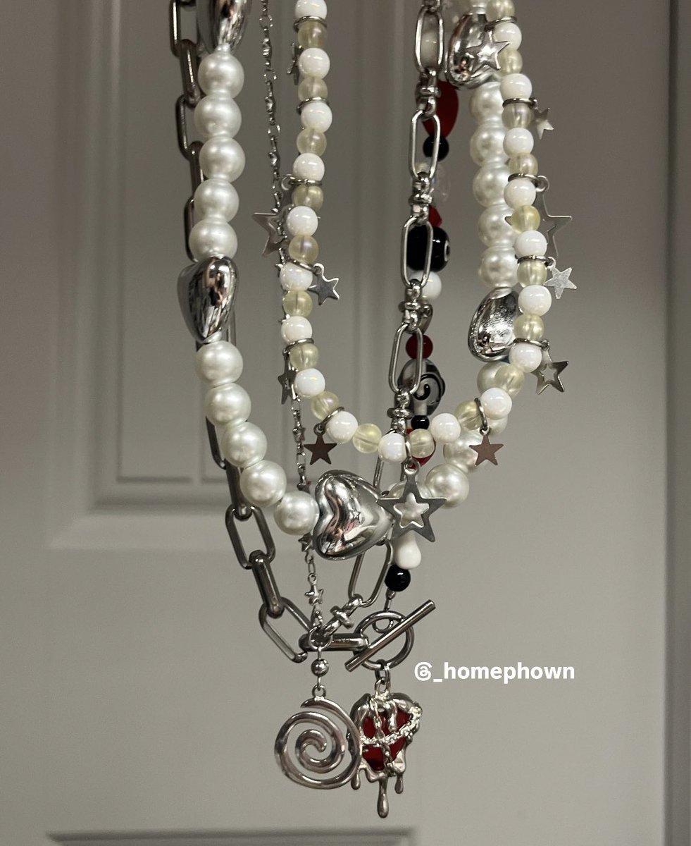 _homephown's tweet image. the mikmokshop signature collection is now live on my etsy :)

shop here: etsy.com/ca/shop/mikmok…