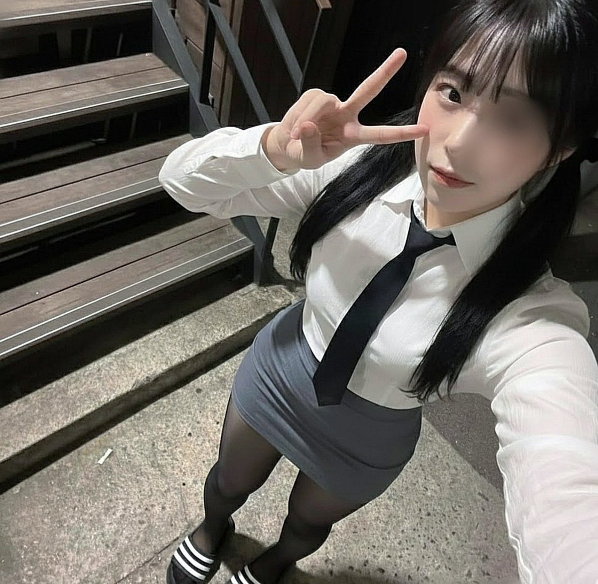 민경 tweet media