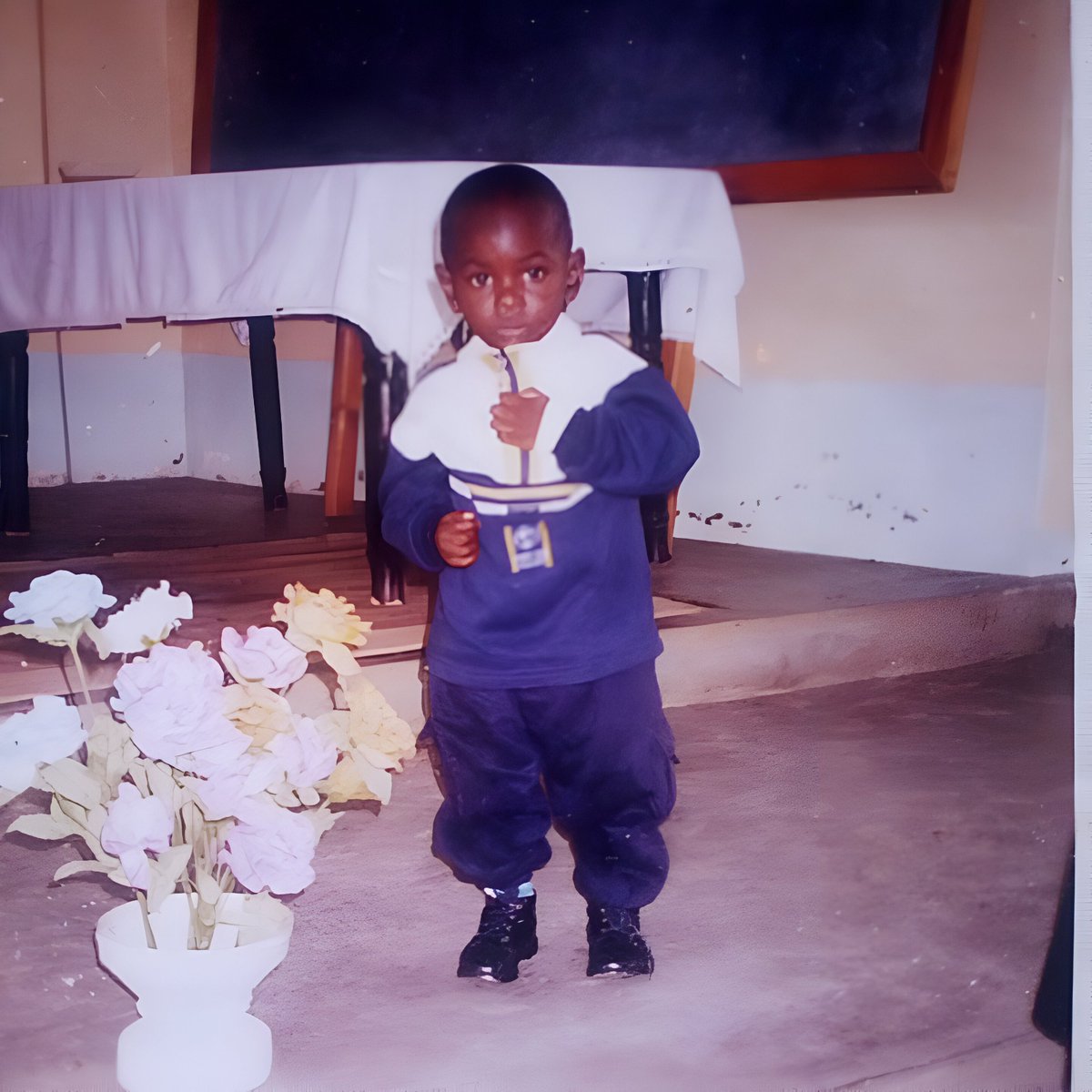 GraphiBlitz's tweet image. Throwback to the days of giggles, innocence, and endless fun. Happy International Children's Day!
Seii you must have been a beautiful baby 😂👶 

#InternationalChildrensDay #ChildhoodMemories #KidsAtHeart #ThrowbackToChildhood #ChildrensDayVibes