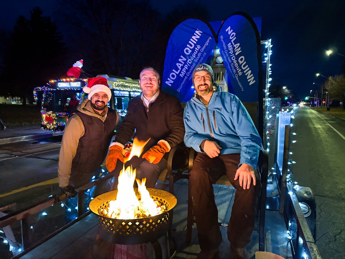 Had a great time taking part in the #Cornwall Santa Claus Parade! 

The Christmas spirit is already shining bright across #SDSG — thank you to everyone who came out to celebrate and spread some holiday cheer! 🎉