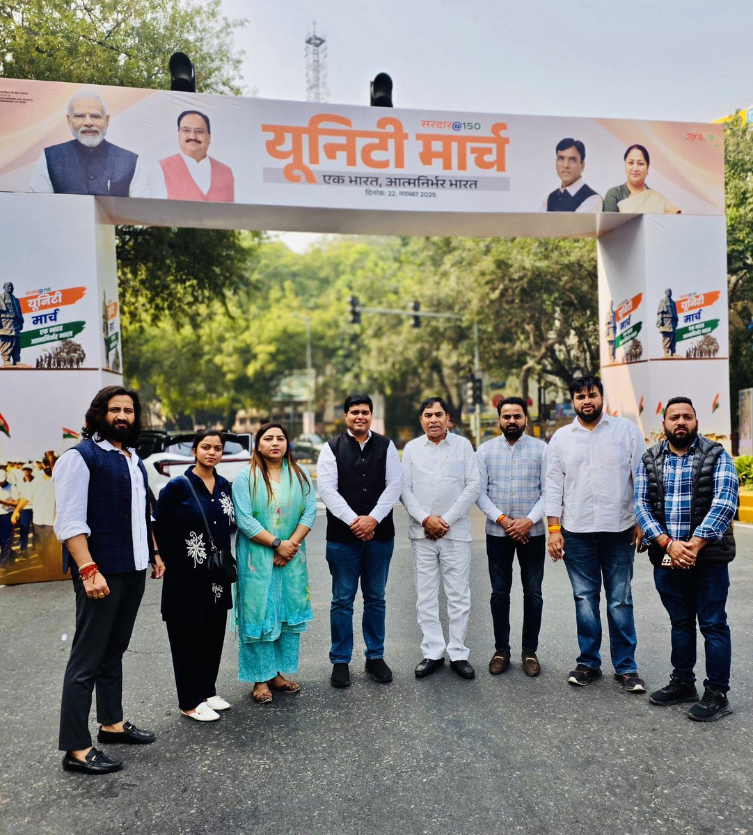 UpadhyayVartika's tweet image. लौह पुरुष &apos;भारत रत्न&apos; सरदार वल्लभभाई पटेल जी की 150वीं जयंती वर्ष पर नई दिल्ली में आयोजित &apos;सरदार@ 150 यूनिटी मार्च&apos; गुजरात यात्रा-गंगा प्रवाह फ्लैग ऑफ कार्यक्रम को आदरणीय राष्ट्रीय अध्यक्ष एवं केन्द्रीय मंत्री श्री @JPNadda जी ने संबोधित किया!

#RunforUnity #SardarPatel