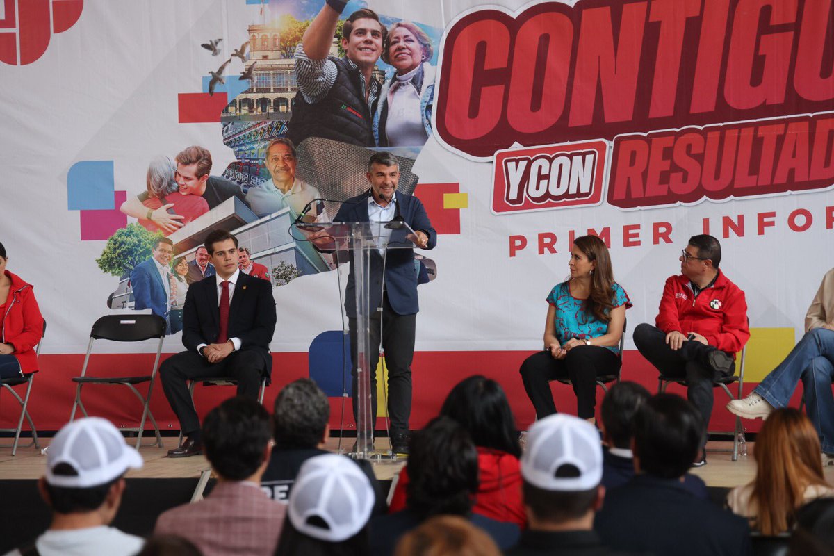 BetanzosOficial's tweet photo. Mi reconocimiento a  @juanpablobevi por su eficiente trabajo como concejal en la @AlcaldiaMHmx. En la presentación de su informe de actividades, destacó su compromiso y profesional desempeño en beneficio de las y los habitantes de la demarcación. Enhorabuena. ¡Éxito! https://t.co/VQLzHZHrHc