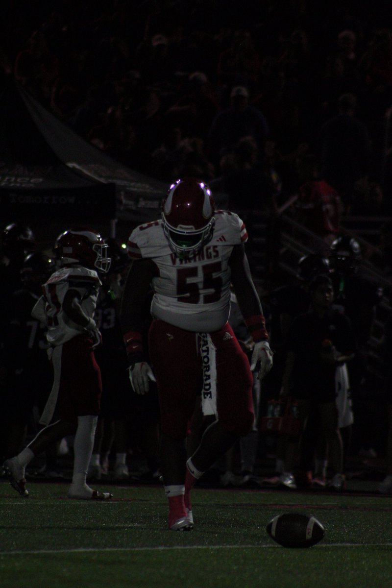 Full Senior season highlights‼️⚠️ 

Skill traits/ reading blocks, plugging gaps, stopping the run, and rushing the passer😤⚡️

6ft 

255lb

3.3GPA 

Get at me‼️
<a href="/CoachParker99/">Andre Parker</a> 
<a href="/MsLaToyahVikeFB/">Ms. LaToyah</a> 
<a href="/VikeNationFB/">Viking Football</a>

hudl.com/v/2SxFZ6