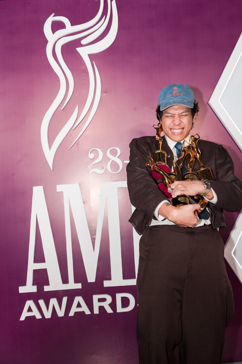 wordfangs's tweet image. man its been a long long walk