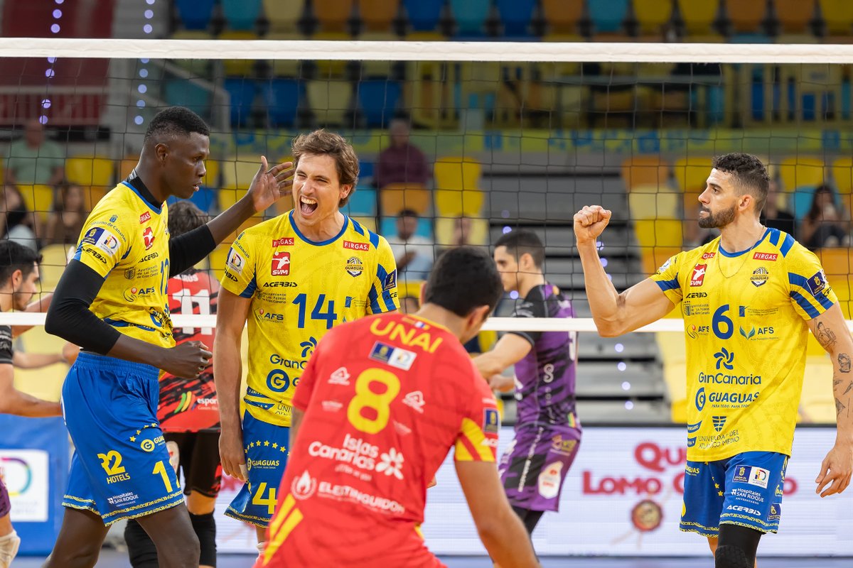cvguaguas's tweet image. A rival de alto nivel, gran victoria. El @voleimanacor89 planteó una dura batalla.
El Guaguas cierra el partido en el GC Arena con un tres a cero, 25 a 18 en el tercer set.
Nos vamos a descansar tras otro buen trabajo colectivo.
¡La fuerza del equipo, la energía de todos!