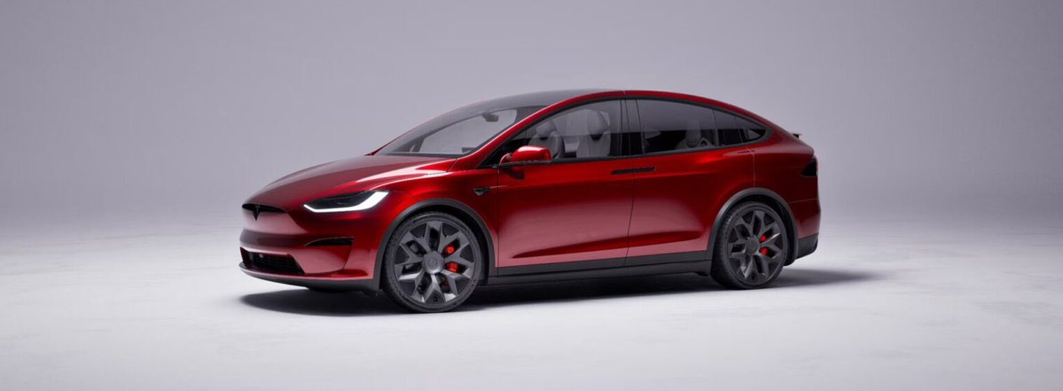 TheTeslaLife's tweet image. #Tesla’s Vice President of Vehicle Engineering, Lars Moravy, reveals exactly how the company managed to cut nearly 400 pounds from the 2026 #ModelX teslanorth.com/2025/11/22/tes…