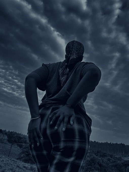 Wallflower🌸 tweet media