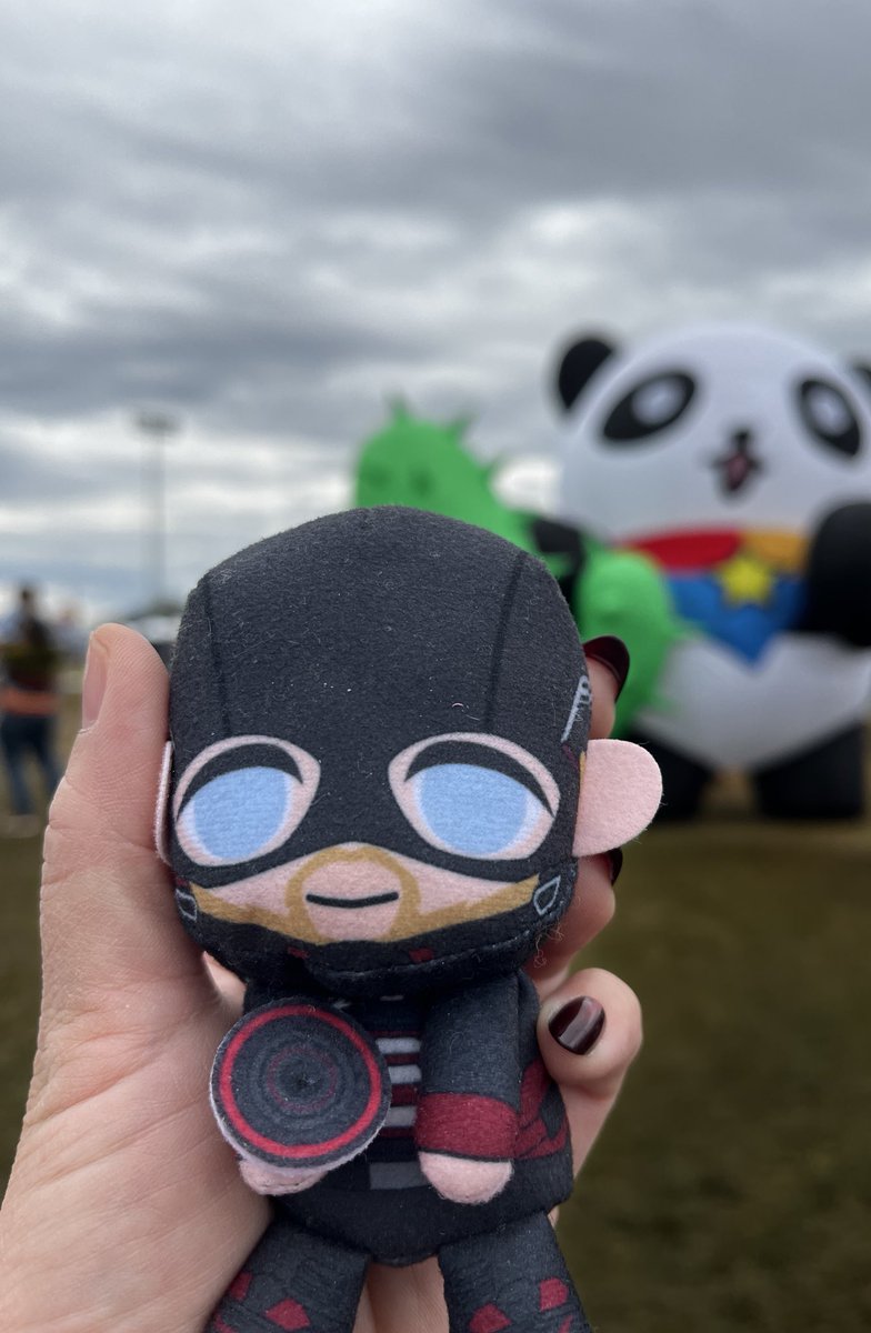 SandraSoapbox's tweet image. Let me cleanse your timeline with Johnling with a giant Panda #pandafest