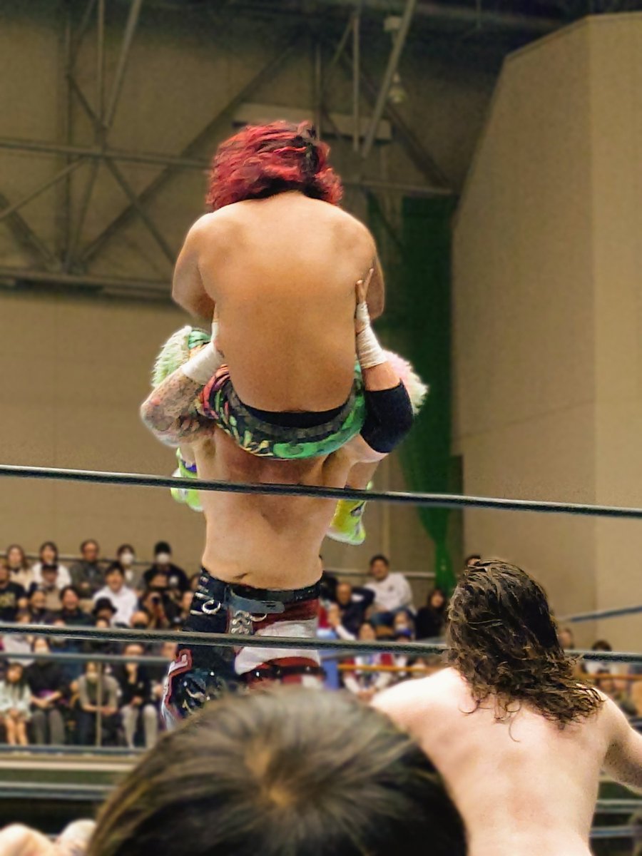 2025.11.22 藤沢 秩父宮記念体育館 今日も投げられちゃったヒロム