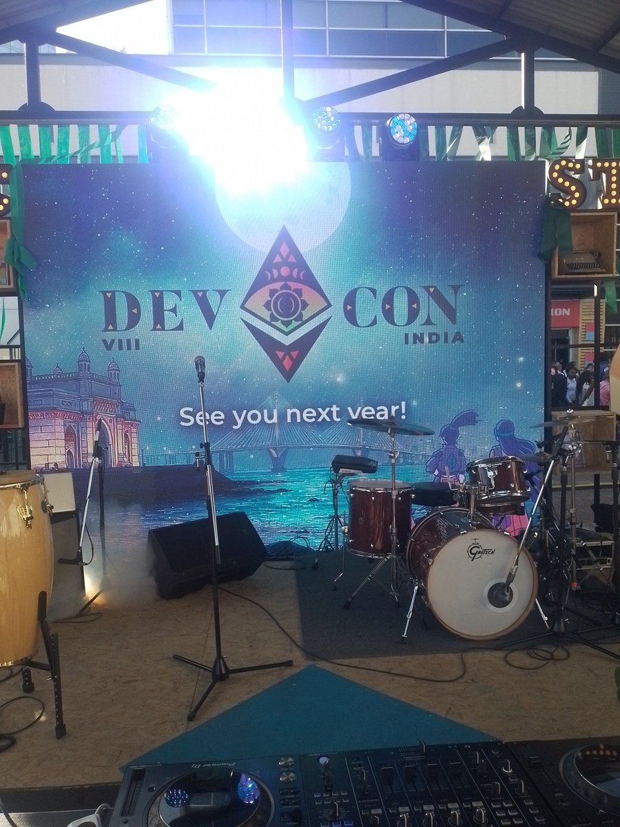 JimySantana's tweet image. 🎉 ¡OFICIAL! 🎉

@EFDevcon 2026 se hará en **Mumbai, India** 🇮🇳

La comunidad Ethereum sigue creciendo y llevando la innovación a todos los rincones del mundo. ¡Prepáremonos para una edición  en el corazón de la tecnología asiática!

#DevCon #Ethereum #Mumbai #India #Blockchain