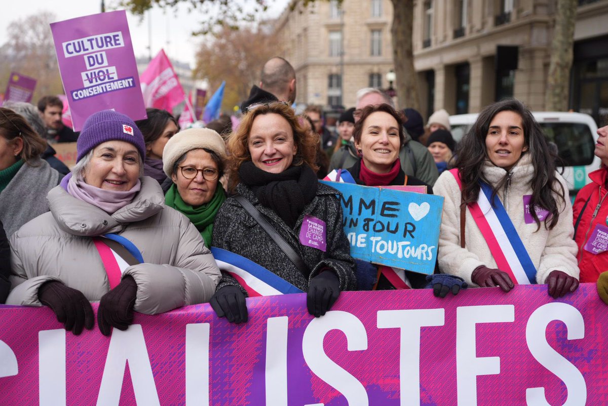 isabelle_rocca's tweet photo. 🟣 À la grande marche parisienne ce samedi contre les violences sexistes, sexuelles et de genre ✊🏻

Hurlons-le : les féminicides sont en hausse.
Toutes les sept heures en France il y a une femme que son conjoint ou ex-conjoint tue, tente de tuer, conduit à se suicider ou à tenter de se suicider.

La « grande cause » de la lutte contre les violences faites aux femmes n’a plus besoin de promesses, elle a besoin de moyens massifs et urgents sur tout le territoire national. 
Mais ce n’est pas le cas, ni la volonté du gouvernement. Tous les rapports (Cour des comptes, Sénat, Assemblée nationale…) épinglent « une cause mal dotée » financièrement et déplorent les montants « dérisoires » dédiés. 

Il faut que ça cesse, et il faut que ça change.

À Paris avec @egregoire nous multiplierons les leviers et les systèmes d’action pour amplifier et accélérer la lutte tout-terrain contre les #VSS.  

#Paris, capitale féministe 💜

#socialistedoncfeministe