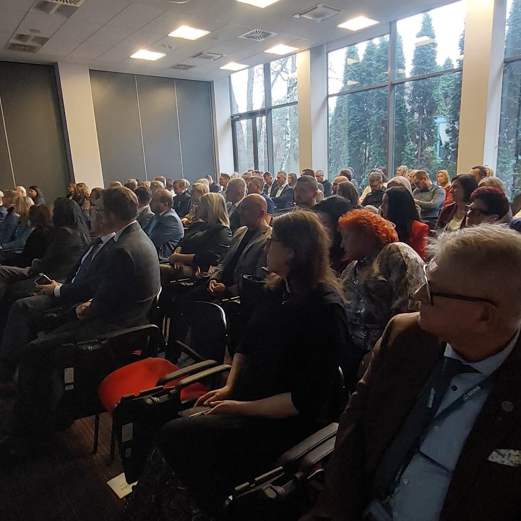 Nagrody OKRĘGOWEGO INSPEKTORATU PRACY w Łodzi ROZDANE‼️

2️⃣1️⃣ listopada odbyło się uroczyste podsumowanie działań prewencyjno-promocyjnych realizowanych w roku 2025 przez Okręgowy Inspektorat Pracy w Łodzi.

✅Uhonorowano przedsiębiorców, którzy aktywnie uczestniczyli w Programie