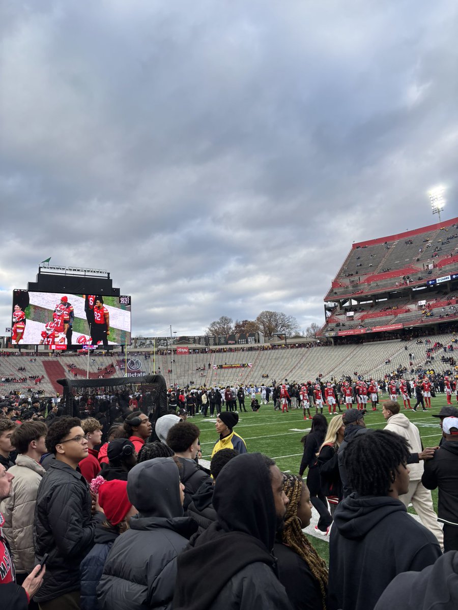 Maryland football is set to take on No. 18 Michigan at the top of the hour. Stay tuned here for updates and a game story from <a href="/NolanRogalski/">Nolan Rogalski</a>.