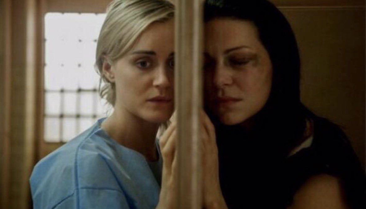 supahross's tweet photo. there's just something about lesbians and doors i guess https://t.co/Vrpt1hZlFD
