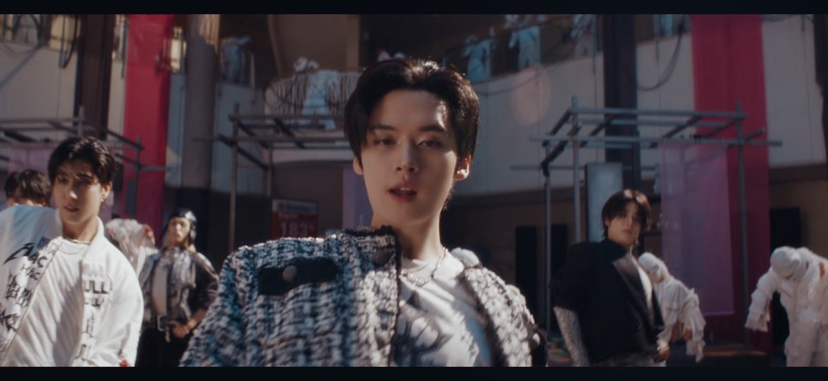 haswagseu's tweet photo. What in all hells is this??? https://t.co/MdYZOTlO0A