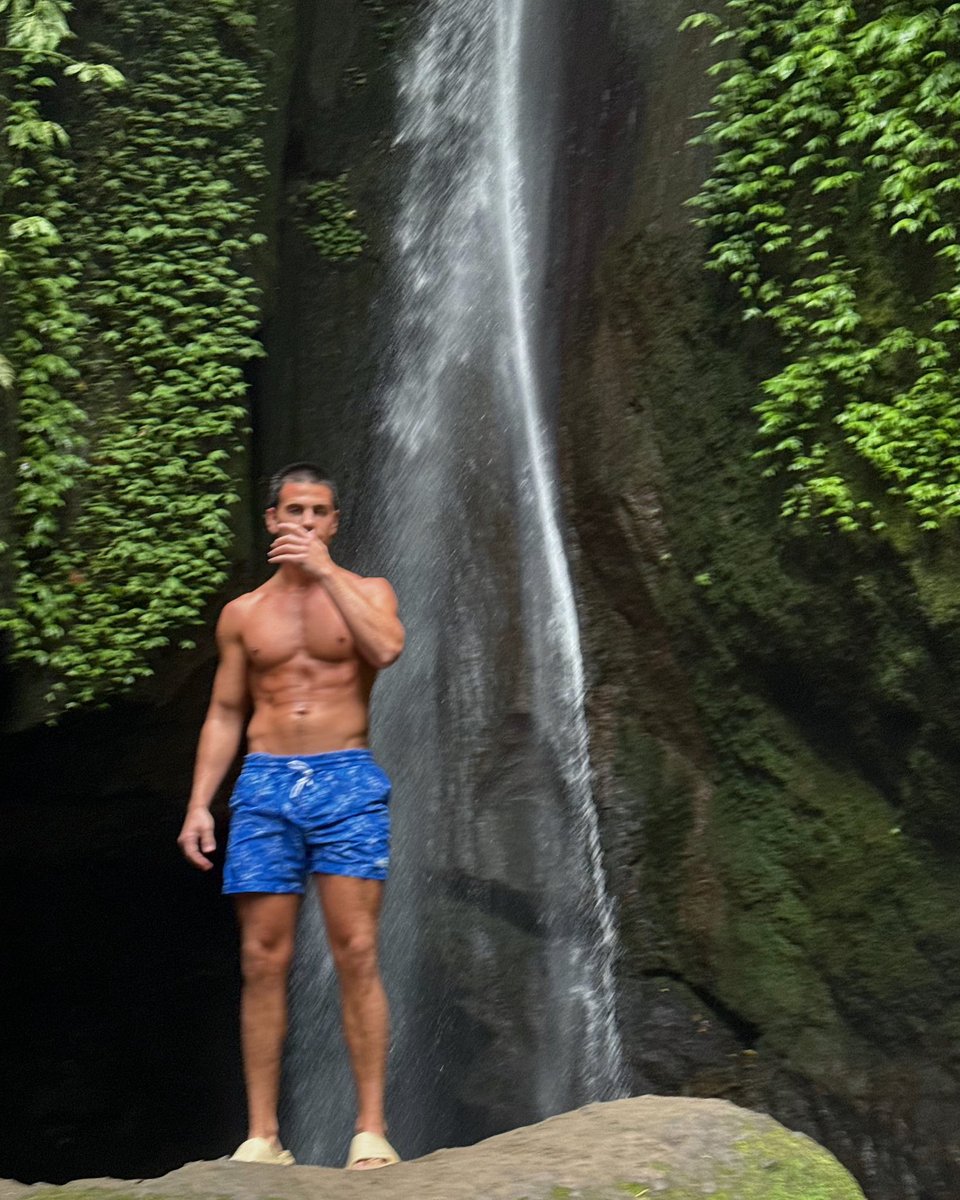 Ayeee exclusive in bio!!! <a href="/Passes/">Passes</a>