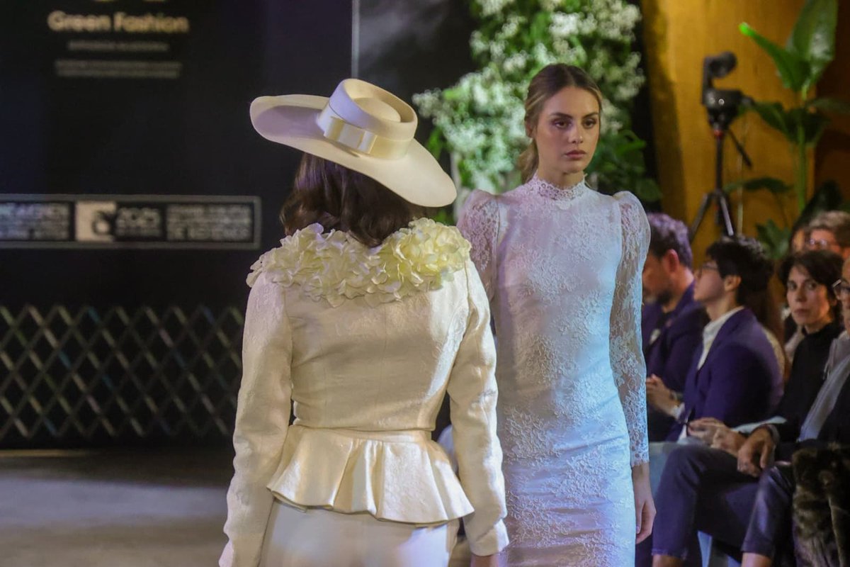 OrainIngurumena's tweet image. 🌿👗 Diez años de moda sostenible en @Naturklima  

Celebramos la 10ª edición del Desfile de Moda Sostenible, con 11 diseñadores y marcas locales que demuestran que la creatividad y la economía circular van de la mano.

#EWWR2025 #ModaSostenible #GKGreenFashion