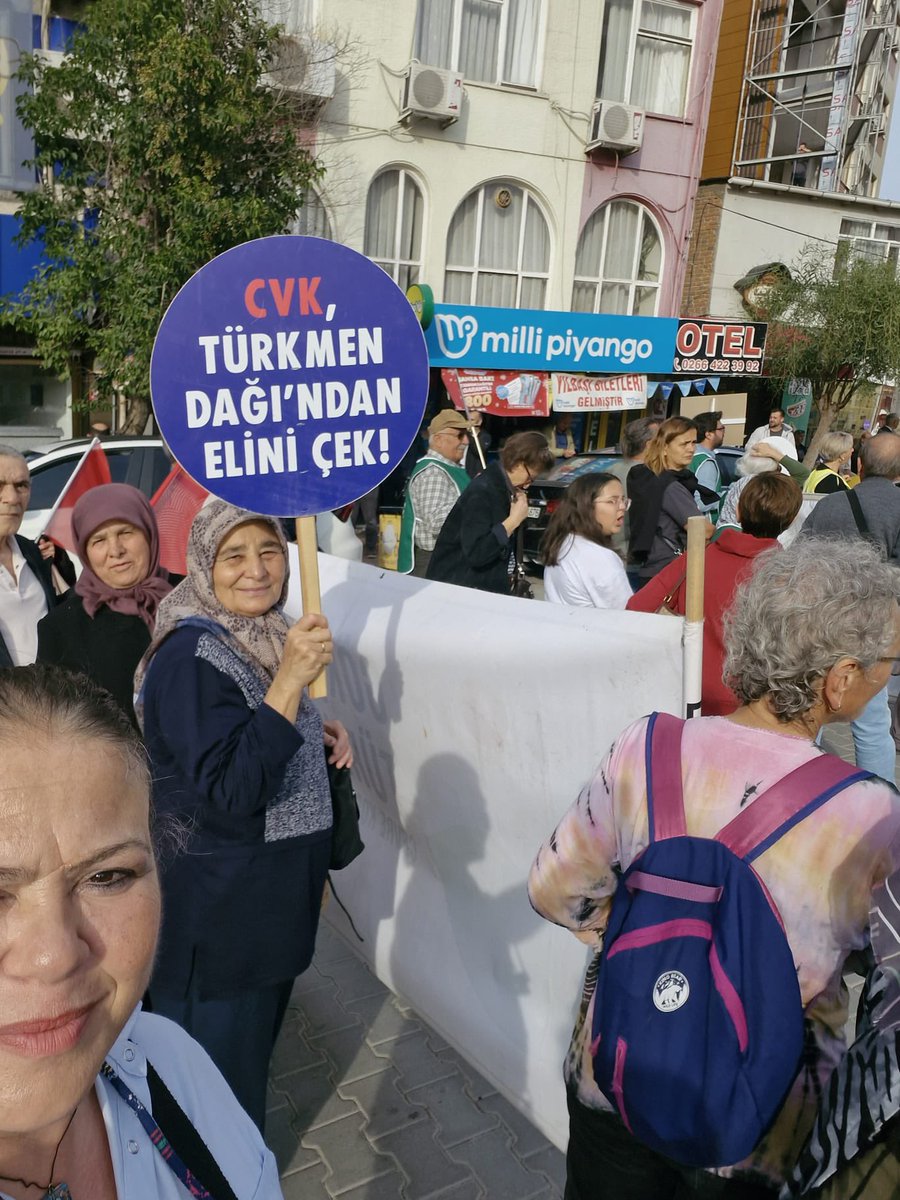 Bugün, Burhaniye’de gerçekleştirilen “EKMEK, TOPRAK ve ADALET” mitingine katıldık.