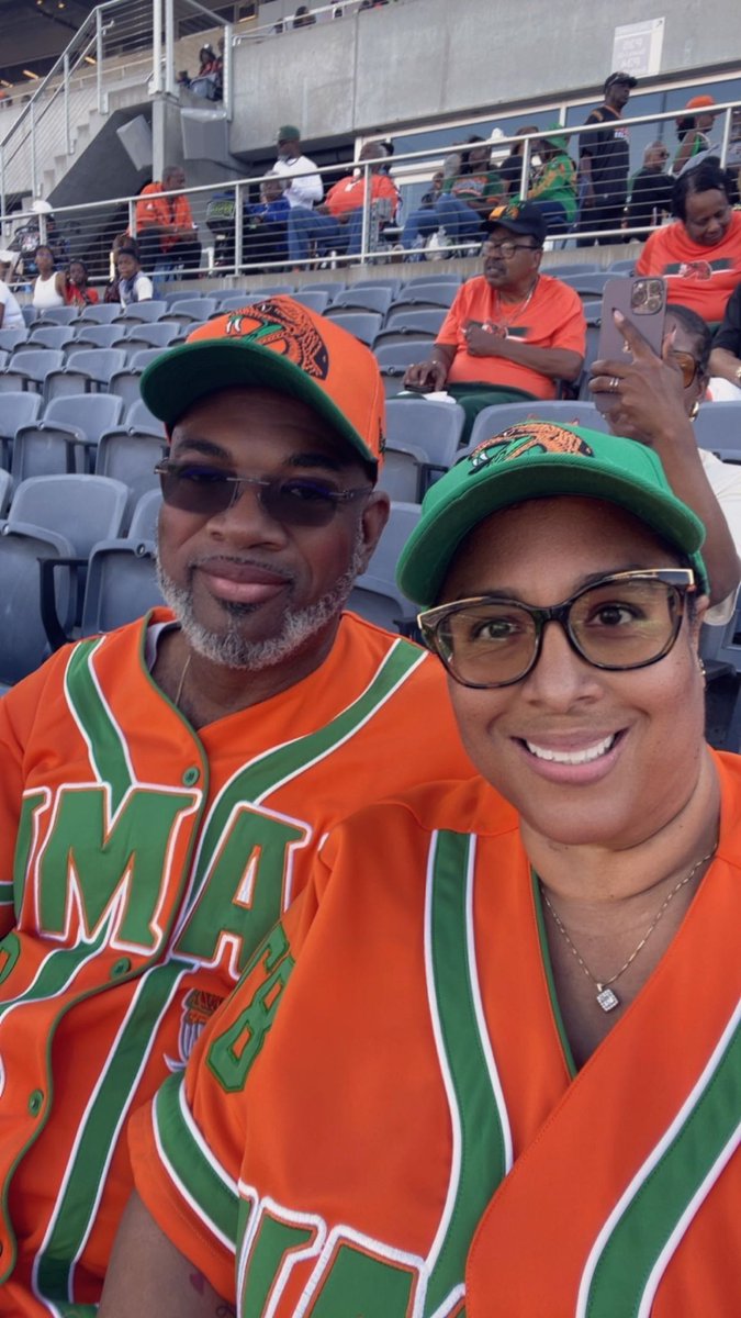 FirstlaydeeM's tweet image. We Out Here
Florida Classic#Rattlers