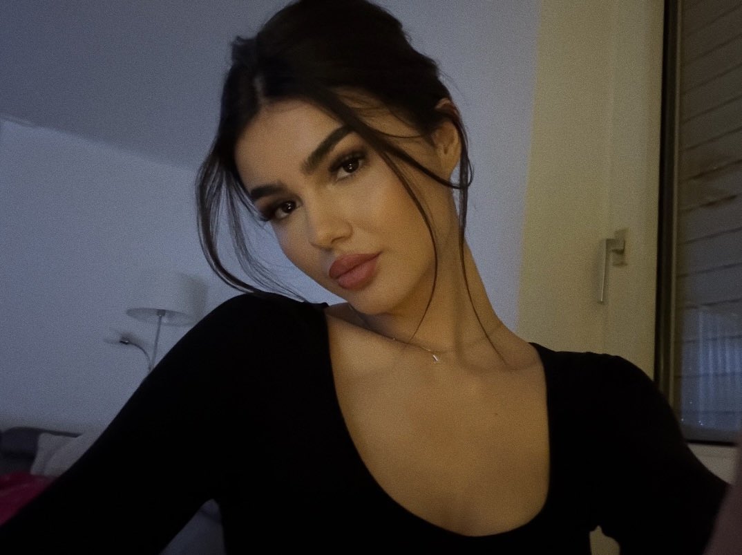 Leona (@leeonaa_mm) on Twitter photo 