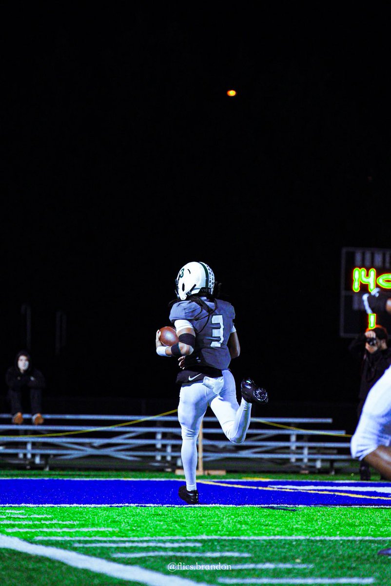 Second round playoffs✅
TRUE Dual-Threat 

15-17 3td 266yrds
1 rushing td

Film link ⬇️⬇️

hudl.com/v/2TFKbt

<a href="/coachwebb804/">Coach Webb</a> <a href="/CoachReamon/">Tommy Reamon Jr.</a> <a href="/dlryland/">DIEGO RYLAND</a> <a href="/CoachPearce_VSU/">Coach Pearce</a> <a href="/CoachKShort/">Kyle Short</a> <a href="/CoachGC_Hobbs/">Graham Carter Hobbs</a> <a href="/Coach8Escobar/">Christian Escobar</a> <a href="/Spotlight39_Pod/">SPOTLIGHT 39</a> <a href="/247recruiting/">247Sports Recruiting</a>