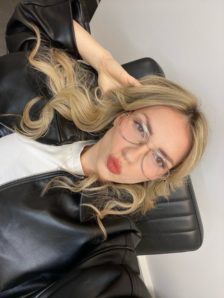 Kellielynn_xo's tweet image. Financial flirt 
#finfom #findombe #findomnl