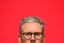 CharlieFitzh's tweet image. Why have the Labour Party, particularly Starmer and Miliband, been allowed to seemingly get away with their pre-Election promise our energy bills would be reduced by £300 ? What happened ?