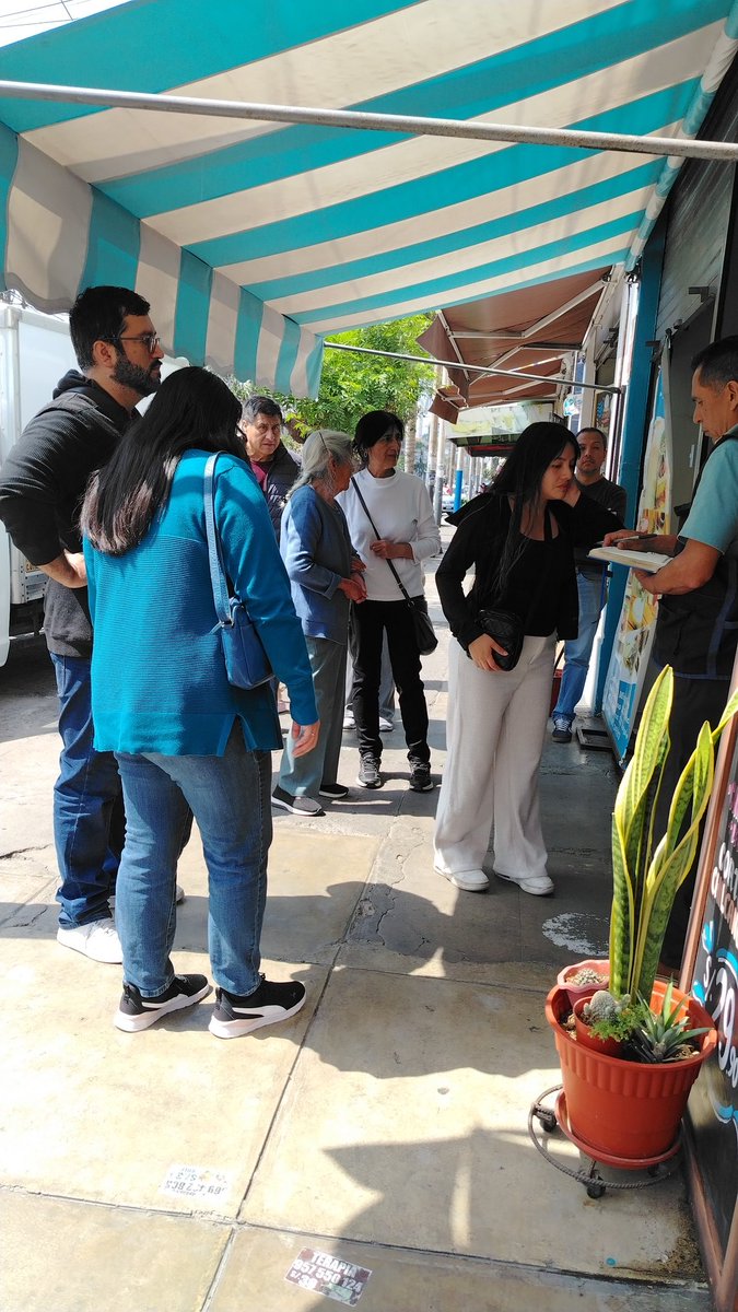 Chapulingrone's tweet image. Golazo de media cancha hoy en Bolichera 2335-Lince... Una locura