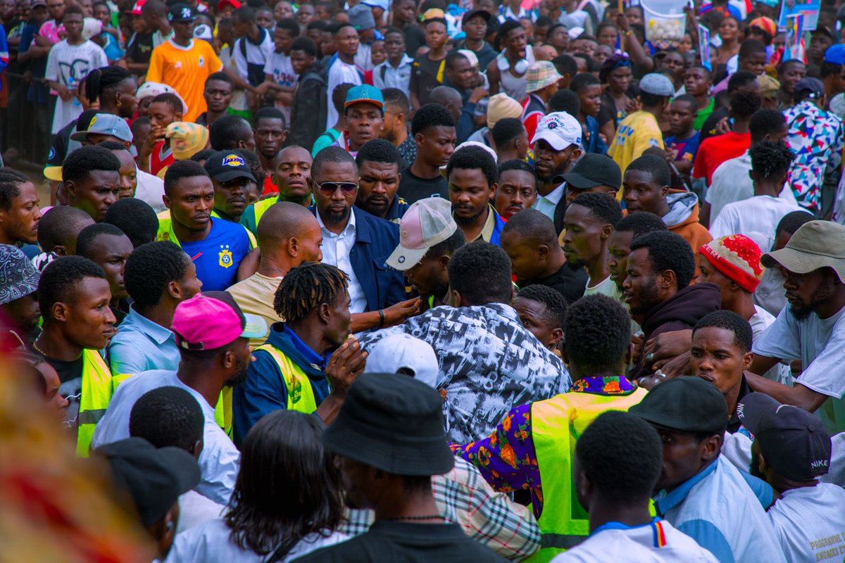 HTondo243's tweet image. #RDC || L’accord de Washington est opaque. La paix ne s’achète pas, ne se négocie pas au prix de nos minerais bradés. La paix, elle se construit. @Rbekola