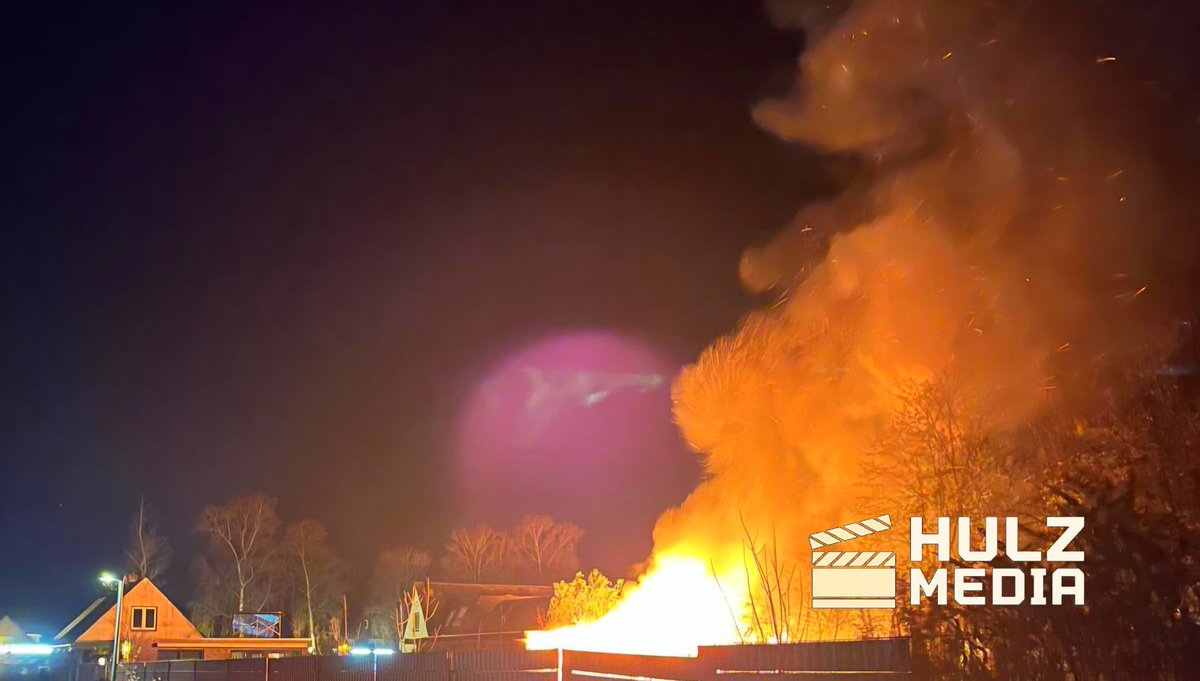 Uitslaande schuurbrand aan Oude Kerkweg in Hattem