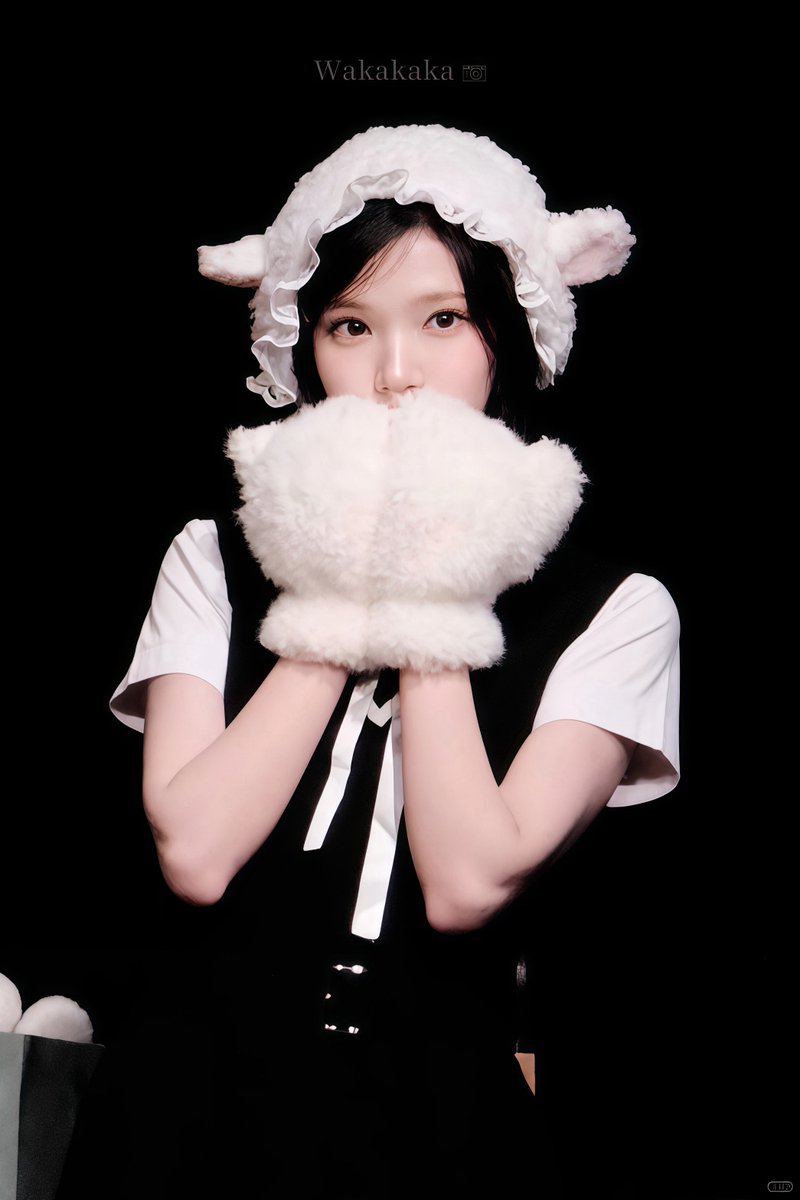 cawoozpics's tweet image. #JIWOO 지우

fansign soundwave 🐑🔫

#Hearts2Hearts #하츠투하츠 #H2H #JIWOO #지우