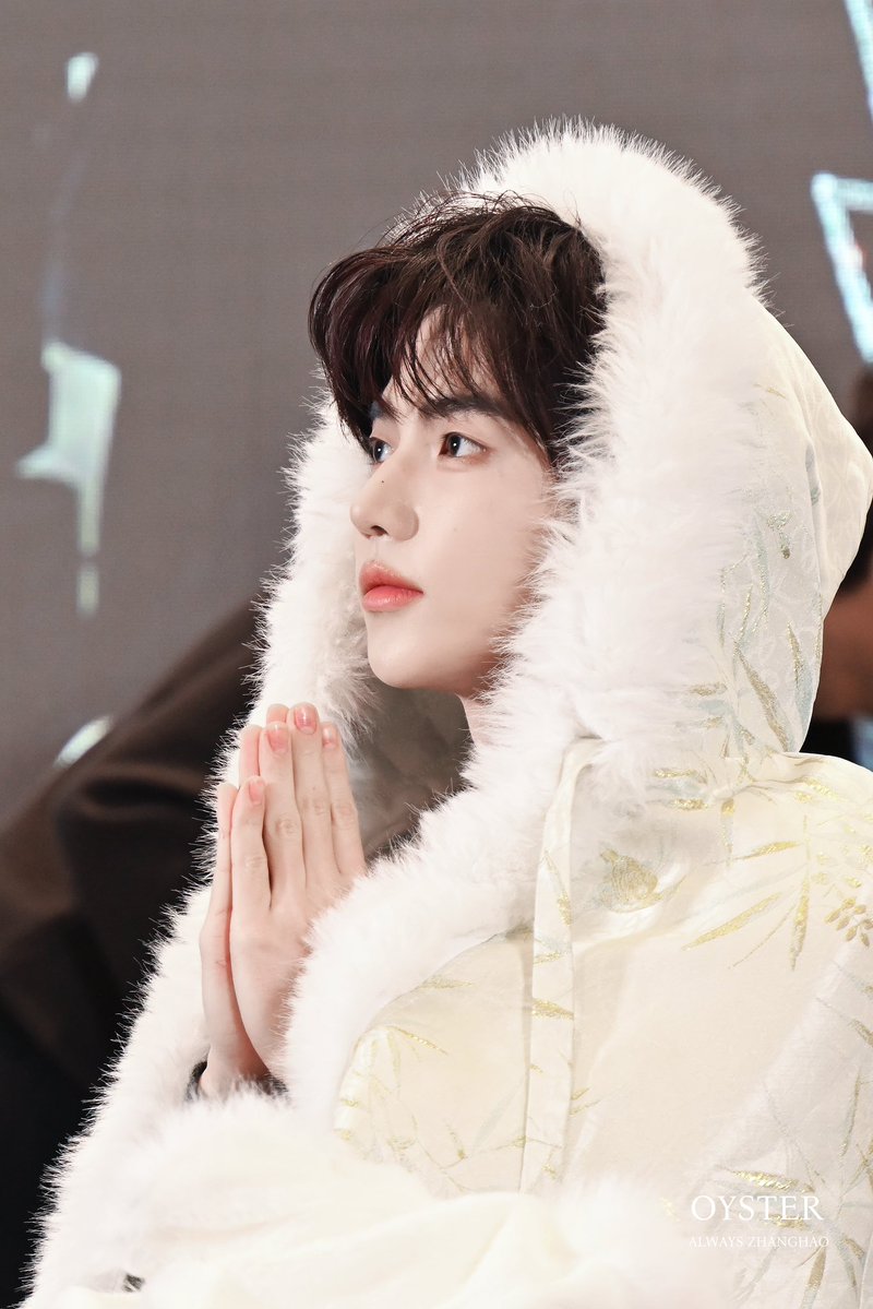 OysterM_Hao725_'s tweet image. 251122 SR 팬사인회
왜 이렇게 이뻐!!!

#ZHANGHAO #장하오 #章昊 #ジャンハオ
#ZEROBASEONE