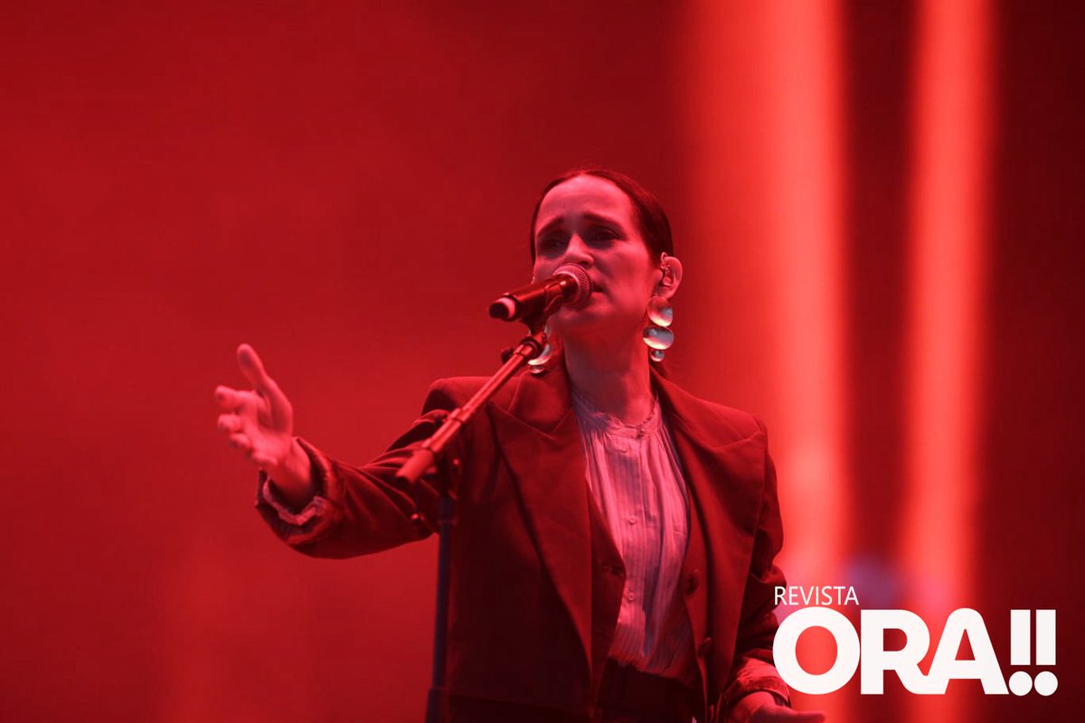 revistaORA's tweet image. ¡Yo te quiero con limón y sal! 🎶
@julietav está presente en el #TecateComuna. 🤯Los poblanos cantan a pulmón sus éxitos. 🎤
¿Cuál es tu canción preferida? Cuéntanos que tal te la estás pasando en el Foro #Cholula 😱👀
