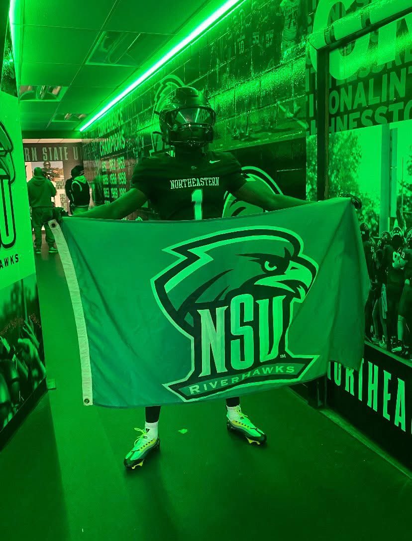 CRSportsLive's tweet photo. Look at them Titans… We going COLLEGE….. #TitanUp #MatthewGoldsberry @CoachChev6 @NSU_Football @JvilleTitanFB1 https://t.co/9D4QeT936m