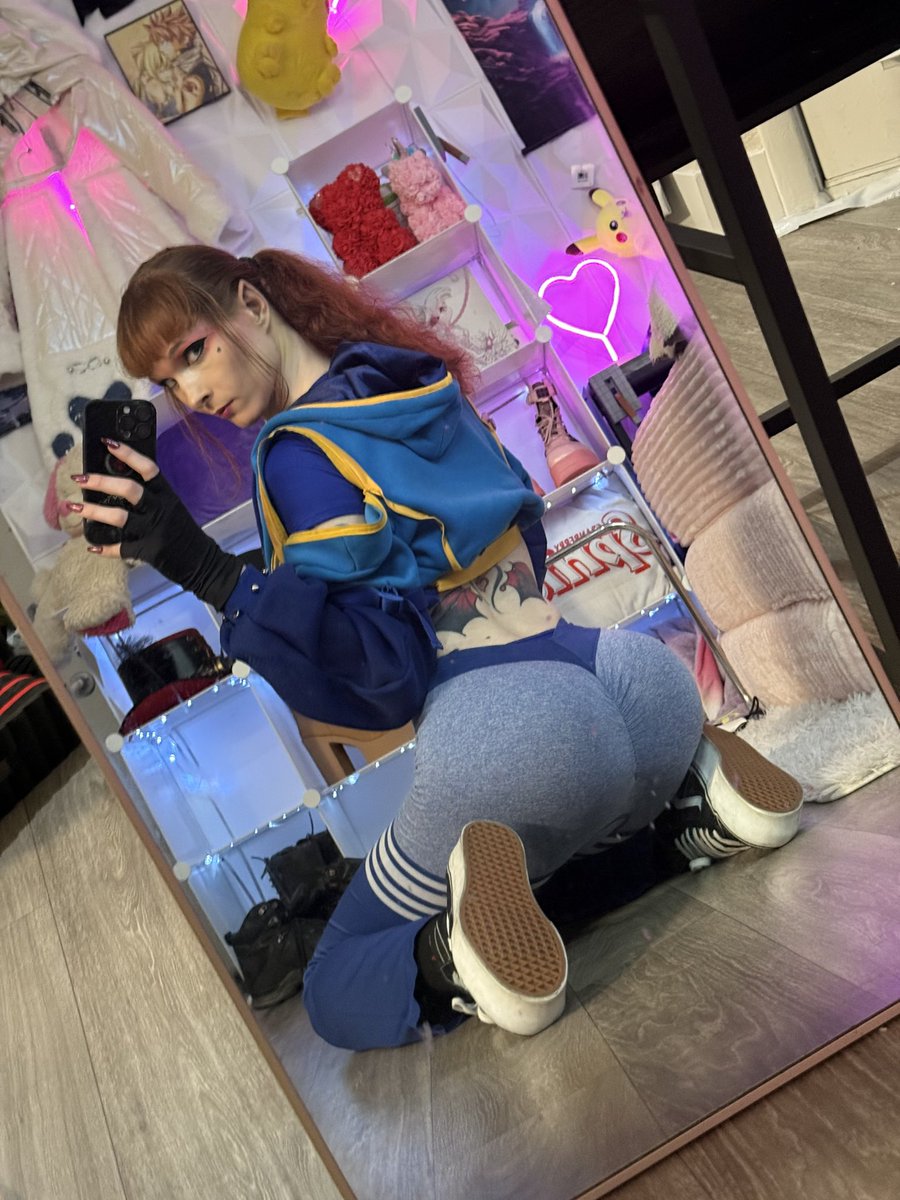 PixiePlaysGamesX tweet media